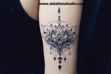 lotus çiçeği dövmeler