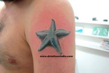 kol için yıldız dövme 